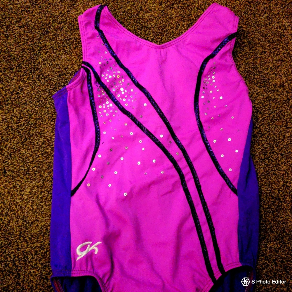 GK Adult Small Leo